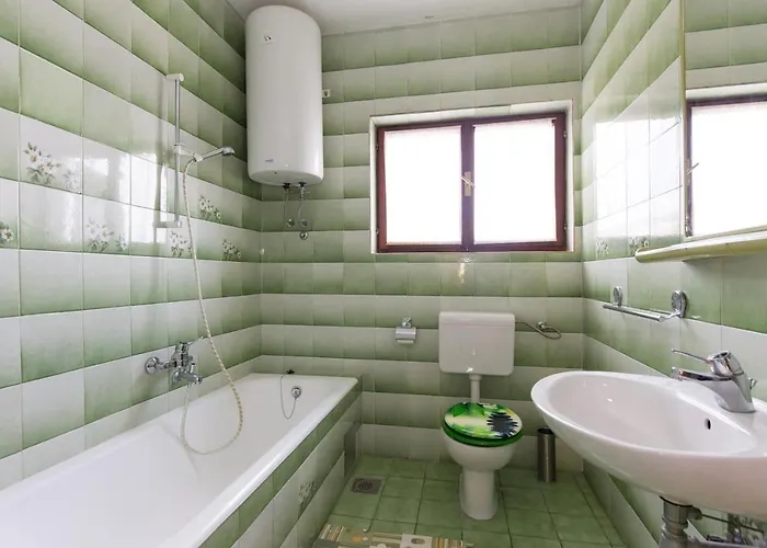 Simona * 크리크베니카