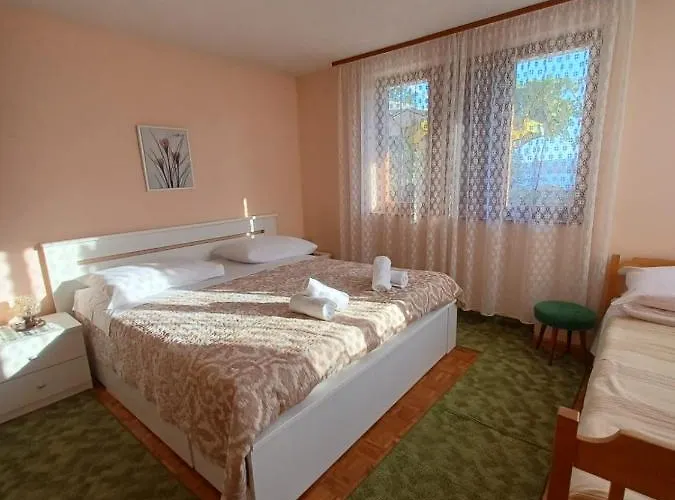 Simona * 크리크베니카