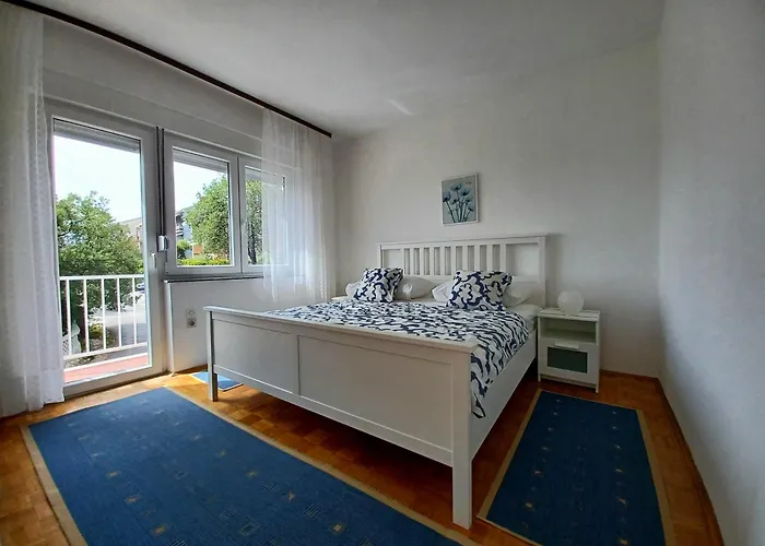 Simona * 크리크베니카